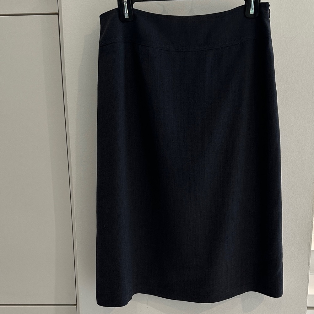 Anne Klein size 8 Women's Skirt, charcoal